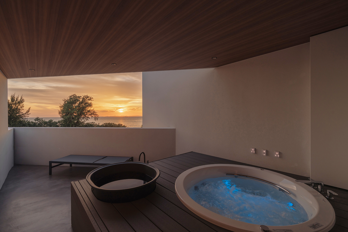 LiKES NASHIRO Seaside Suite